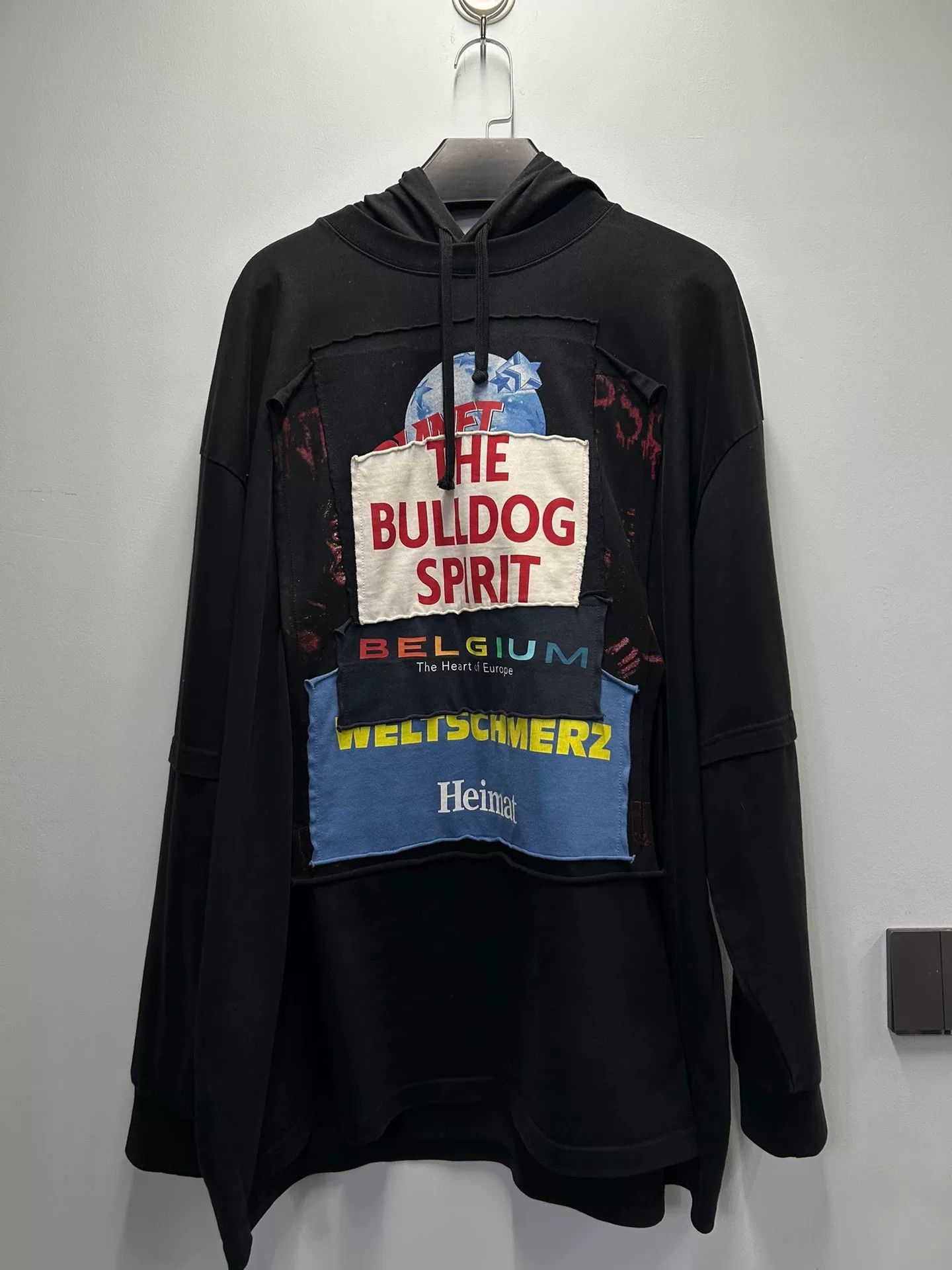 Vetements Vetements Graphic Hoodie - Size XS Size US XS / EU 42 / 0 - 2 Thumbnail