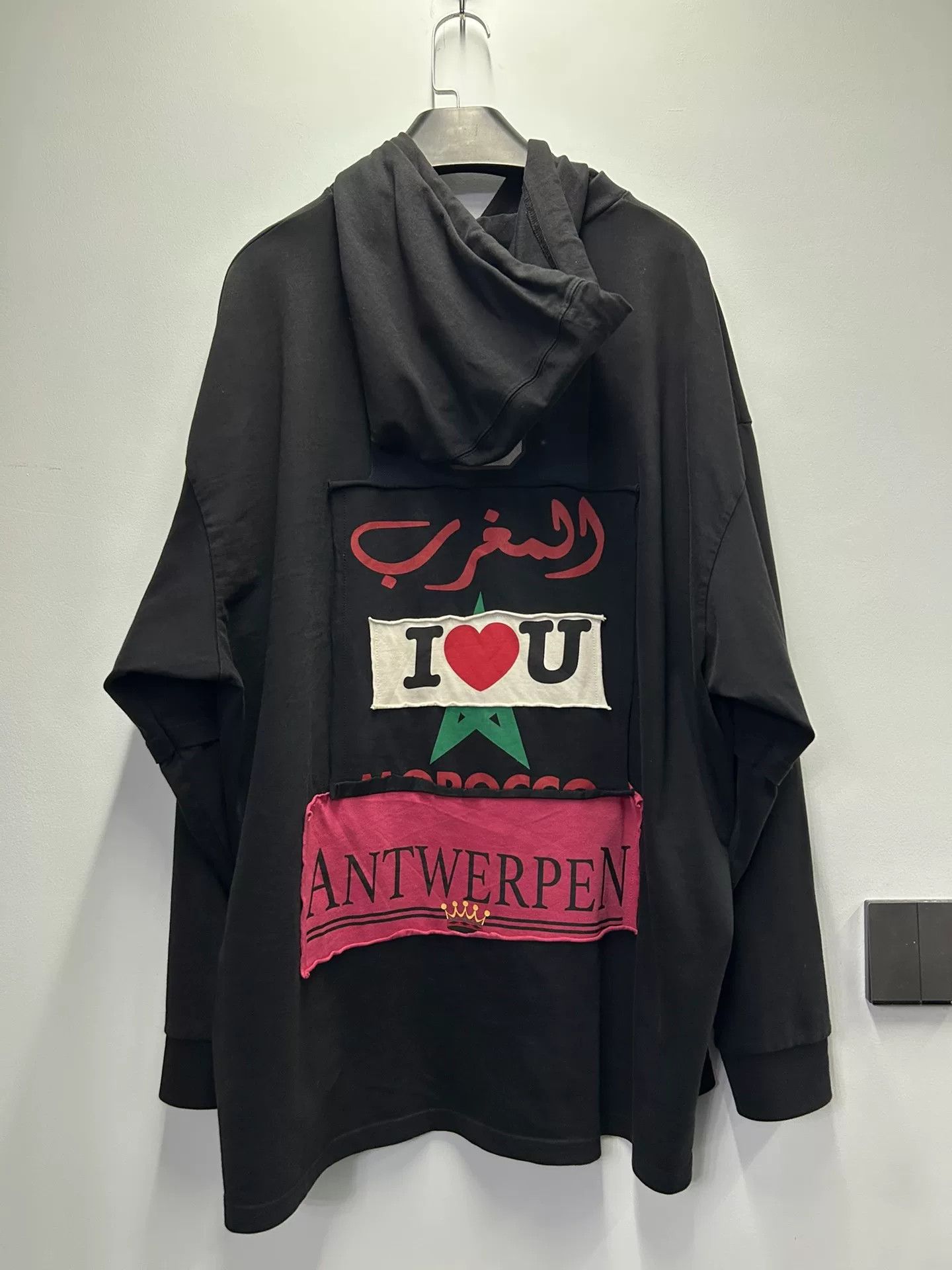 Vetements Vetements Graphic Hoodie - Size XS Size US XS / EU 42 / 0 - 3 Thumbnail