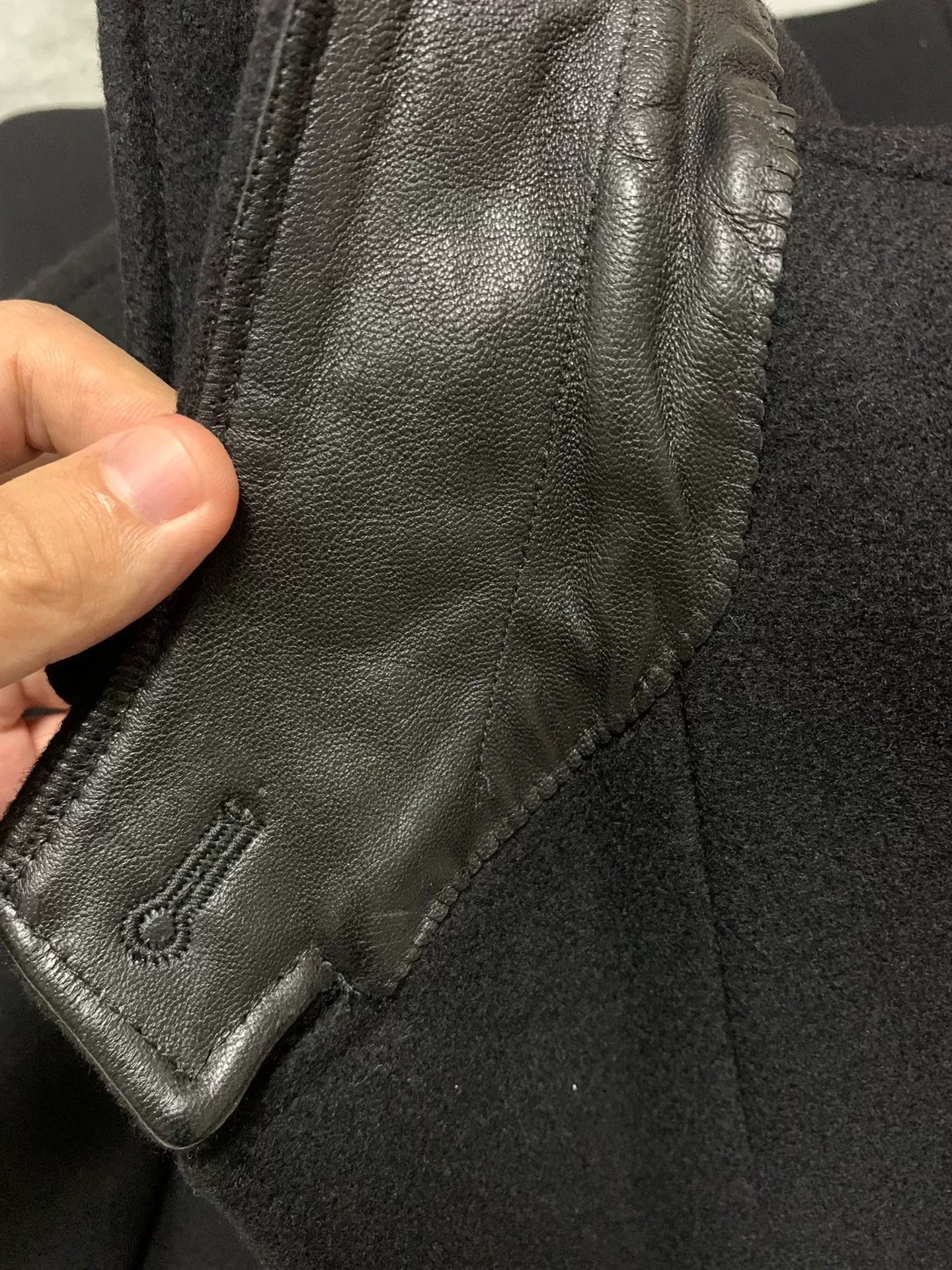 Saint Laurent Paris Saint Laurent Black Leather Chesterfield Coat Size US S / EU 44-46 / 1 - 6 Thumbnail