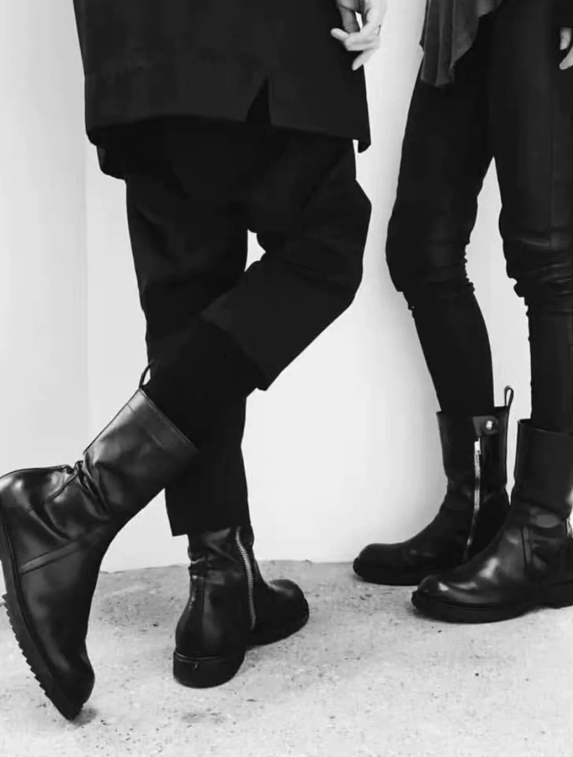 Rick Owens Rick Owens Black Suede Military Zip Boots Size US 7 / EU 40 - 9 Thumbnail