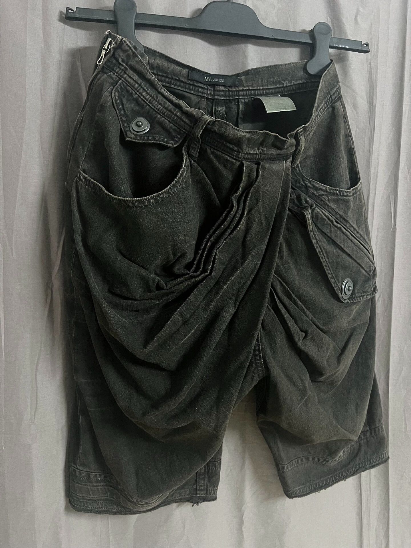 Julius Julius 7 Distressed Denim Shorts Size US 26 / EU 42 - 7 Thumbnail