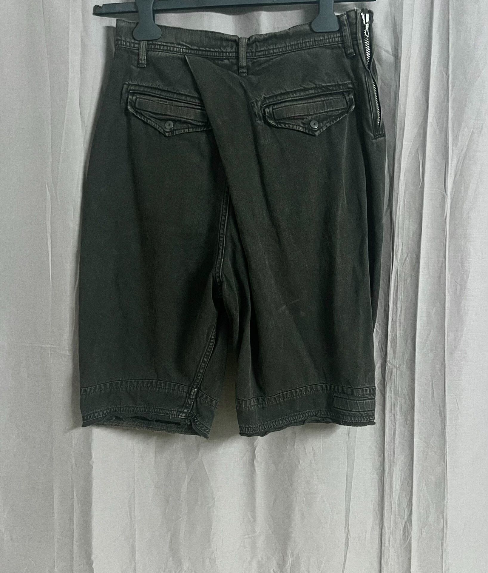 Julius Julius 7 Distressed Denim Shorts Size US 26 / EU 42 - 3 Thumbnail