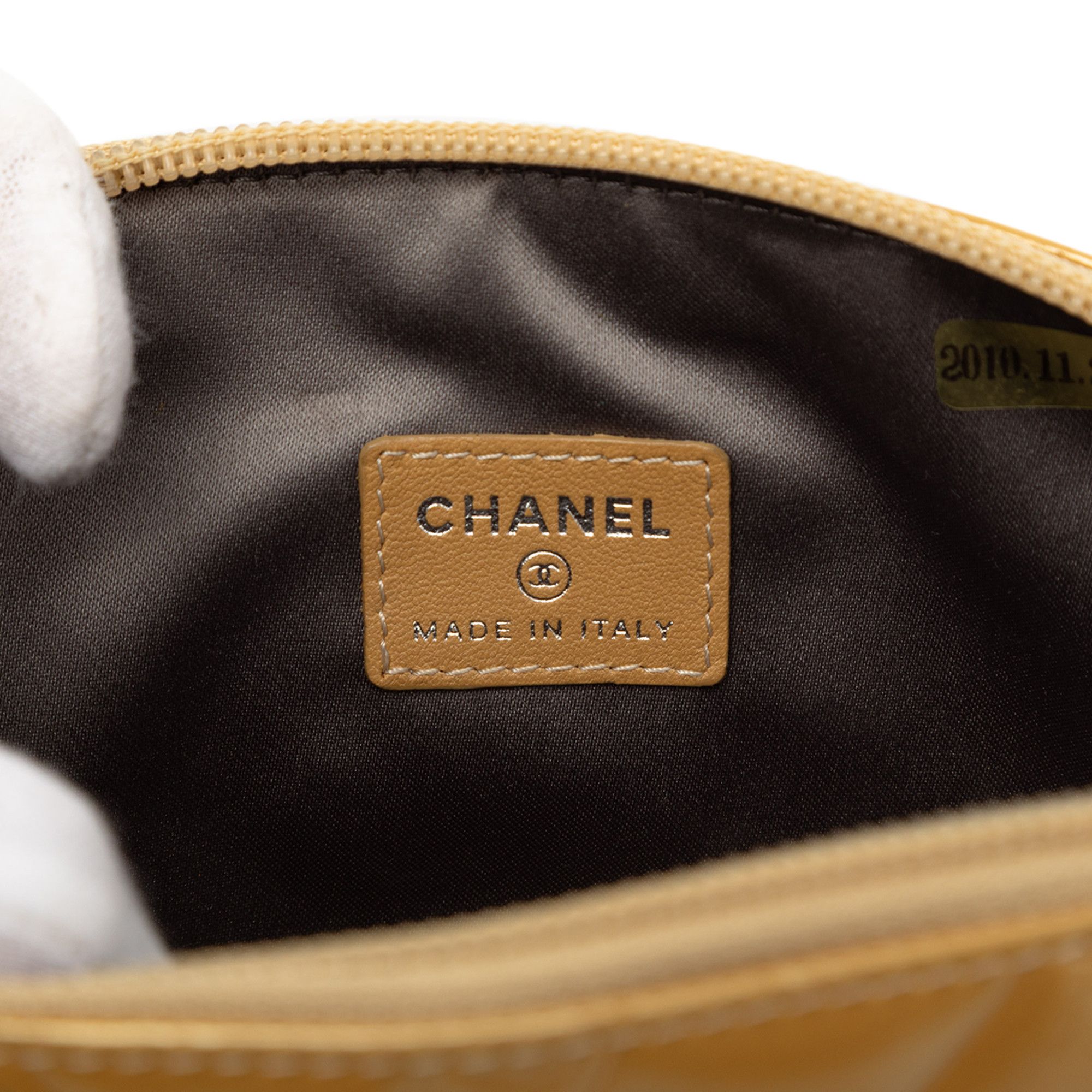 Chanel Chanel Quilted Patent Precious Symbols Pouch Size ONE SIZE - 5 Thumbnail