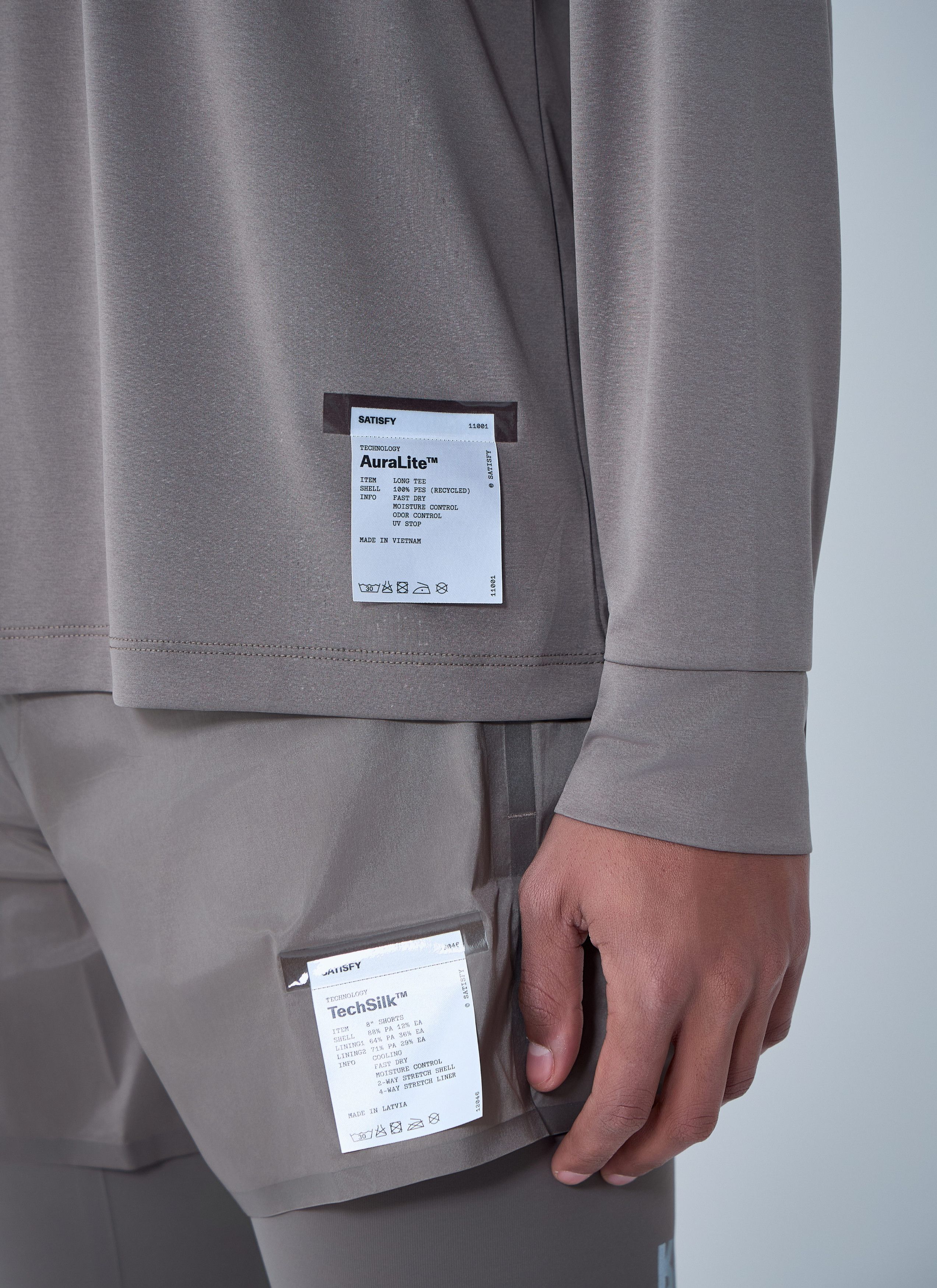 Satisfy Long Sleeve Performance Shirt Size US XL / EU 56 / 4 - 6 Thumbnail