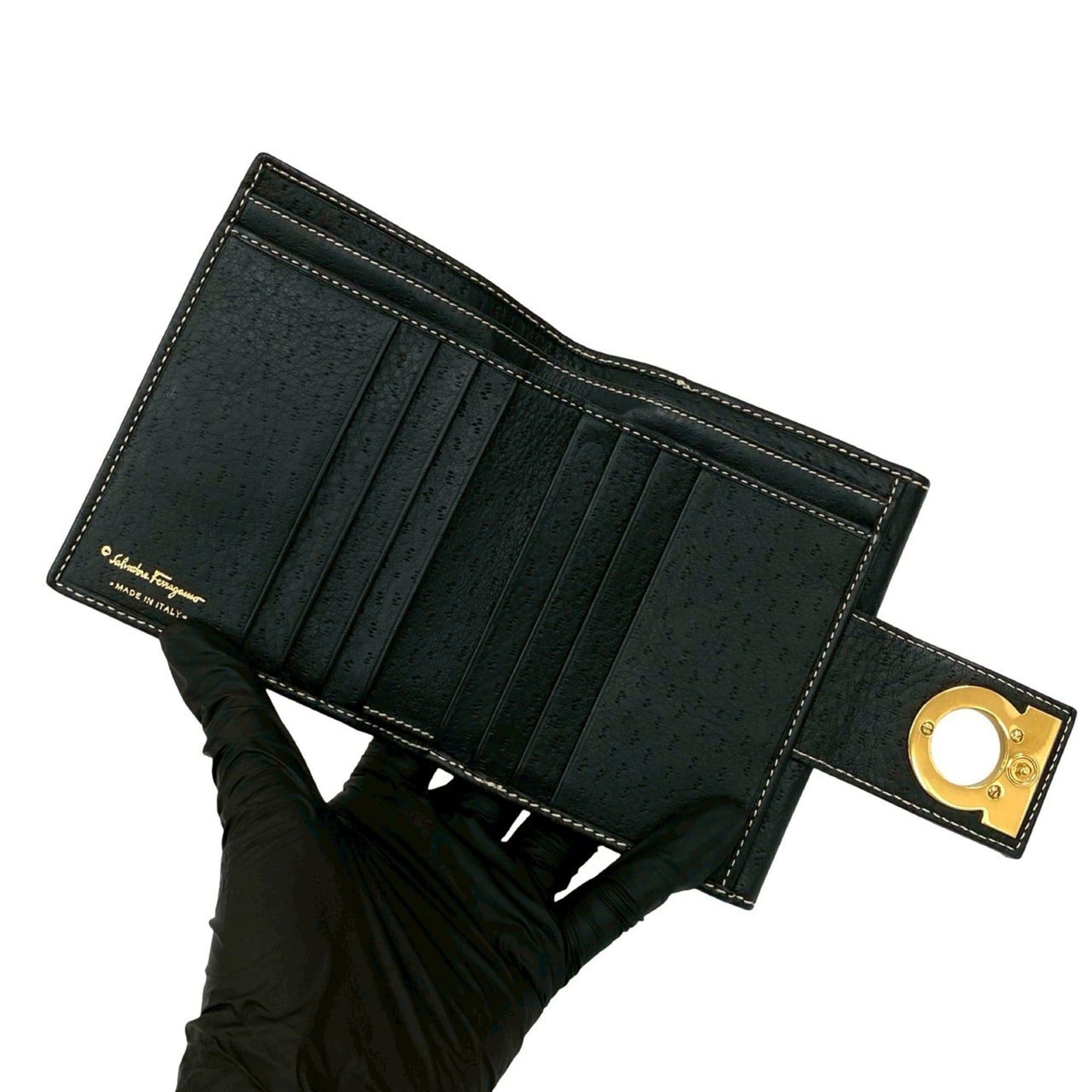 Salvatore Ferragamo Salvatore Ferragamo Gancini Leather Bifold Wallet in Black 40515 Size ONE SIZE - 7 Thumbnail