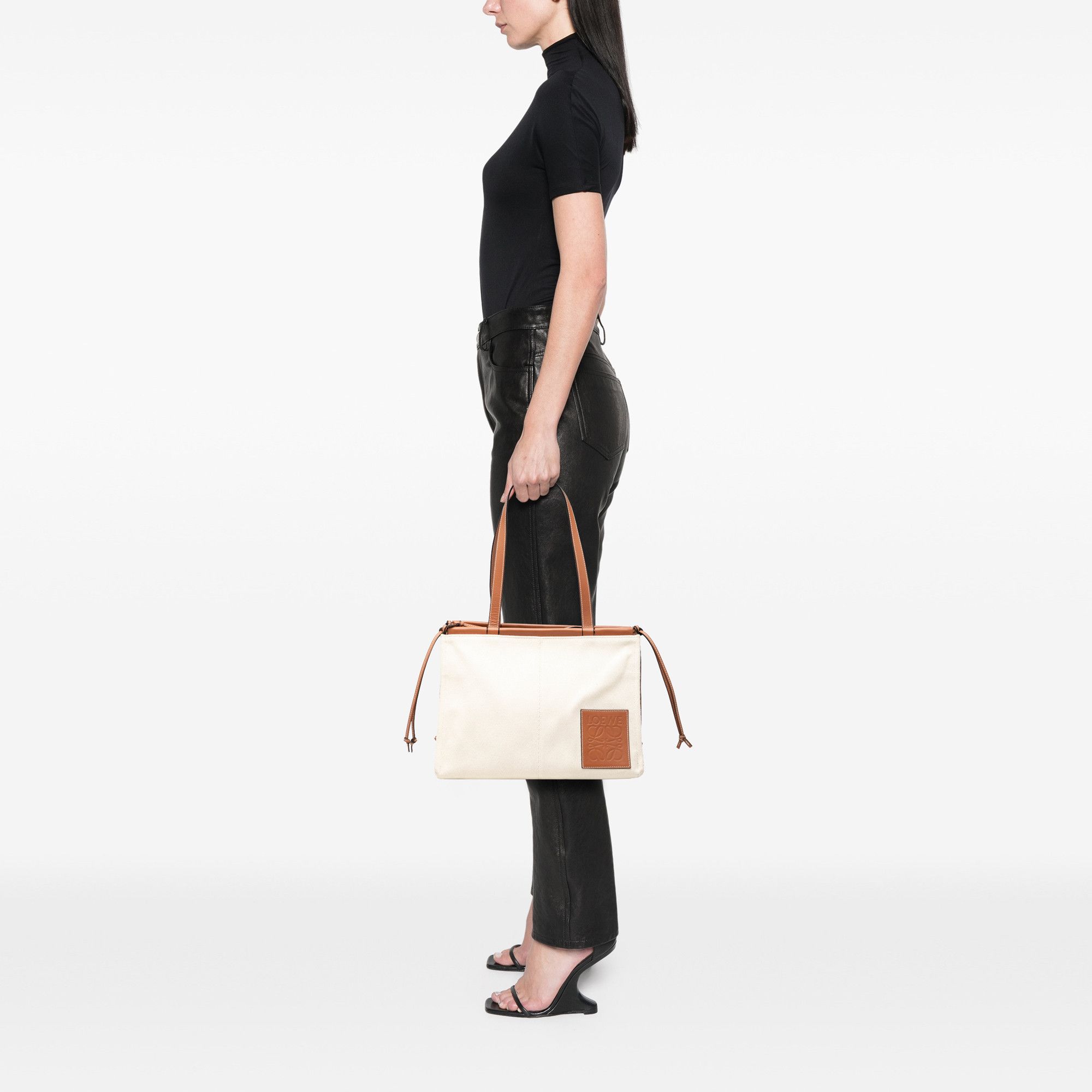 Loewe LOEWE Small Canvas Cushion Tote Size ONE SIZE - 7 Thumbnail