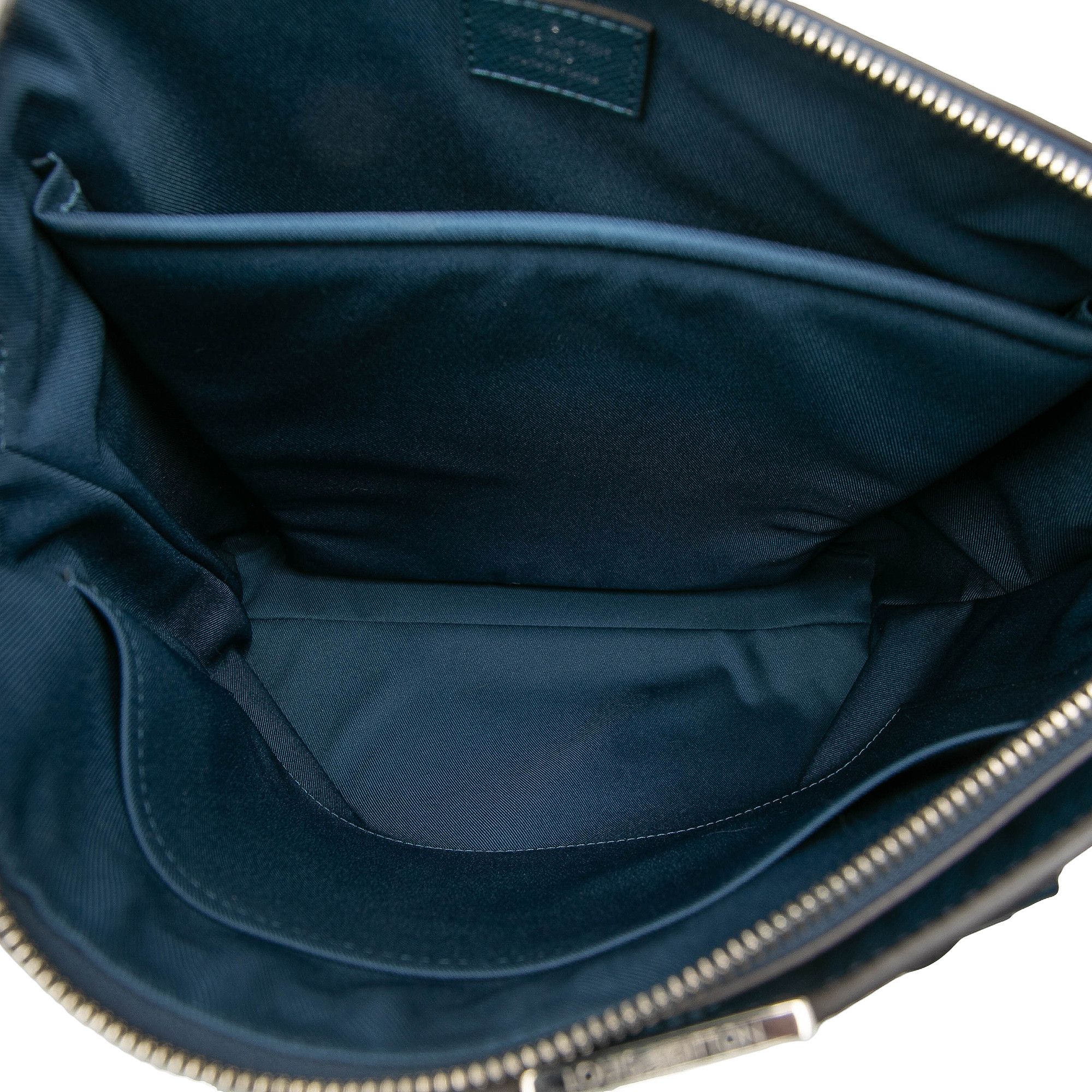 Louis Vuitton Louis Vuitton Taiga Anton Tote Size ONE SIZE - 4 Thumbnail