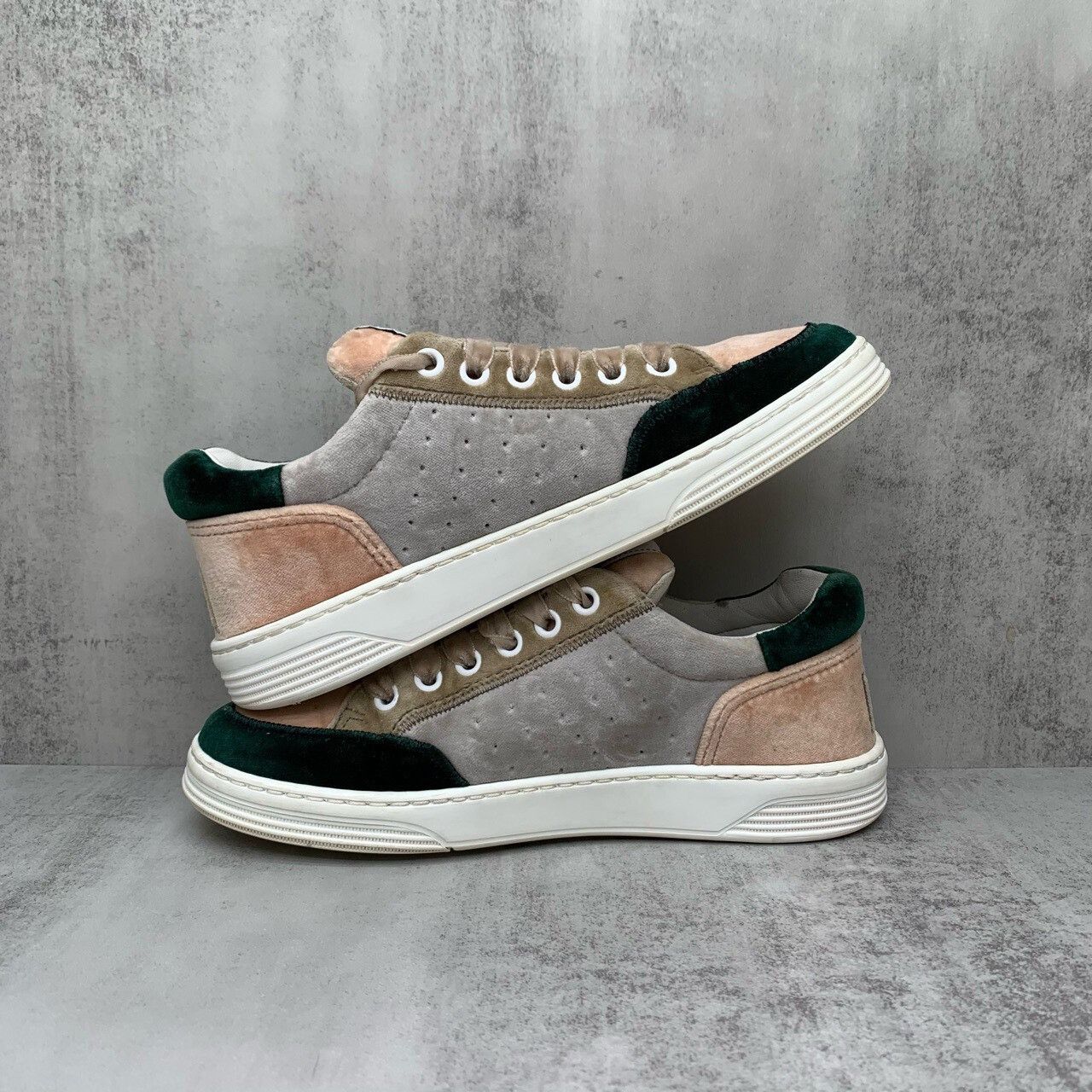 Chanel Chanel Velvet Panel Sneakers Size 35.5 Size US 4.5 / IT 34.5 - 3 Thumbnail