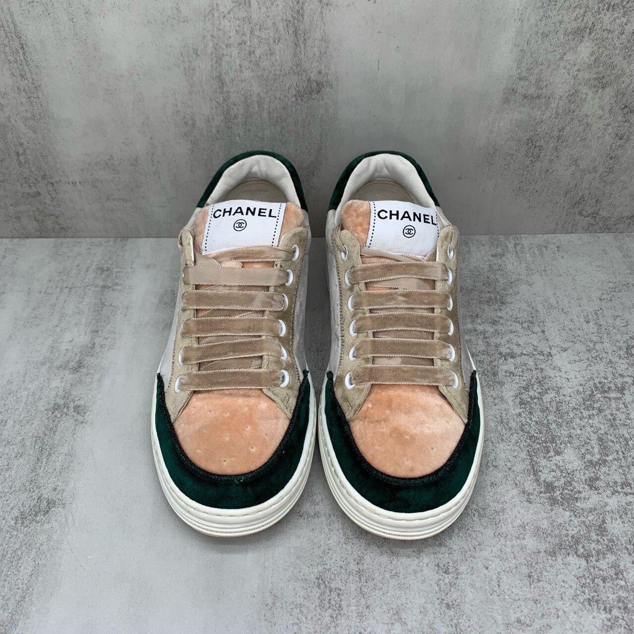 Chanel Chanel Velvet Panel Sneakers Size 35.5 Size US 4.5 / IT 34.5 - 4 Thumbnail