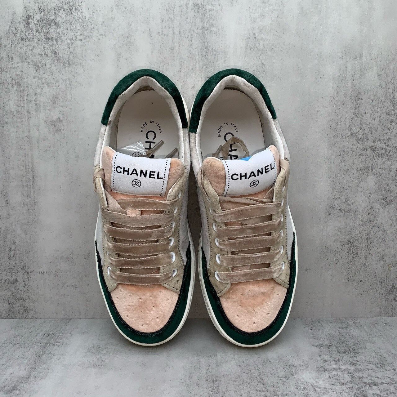 Chanel Chanel Velvet Panel Sneakers Size 35.5 Size US 4.5 / IT 34.5 - 6 Thumbnail