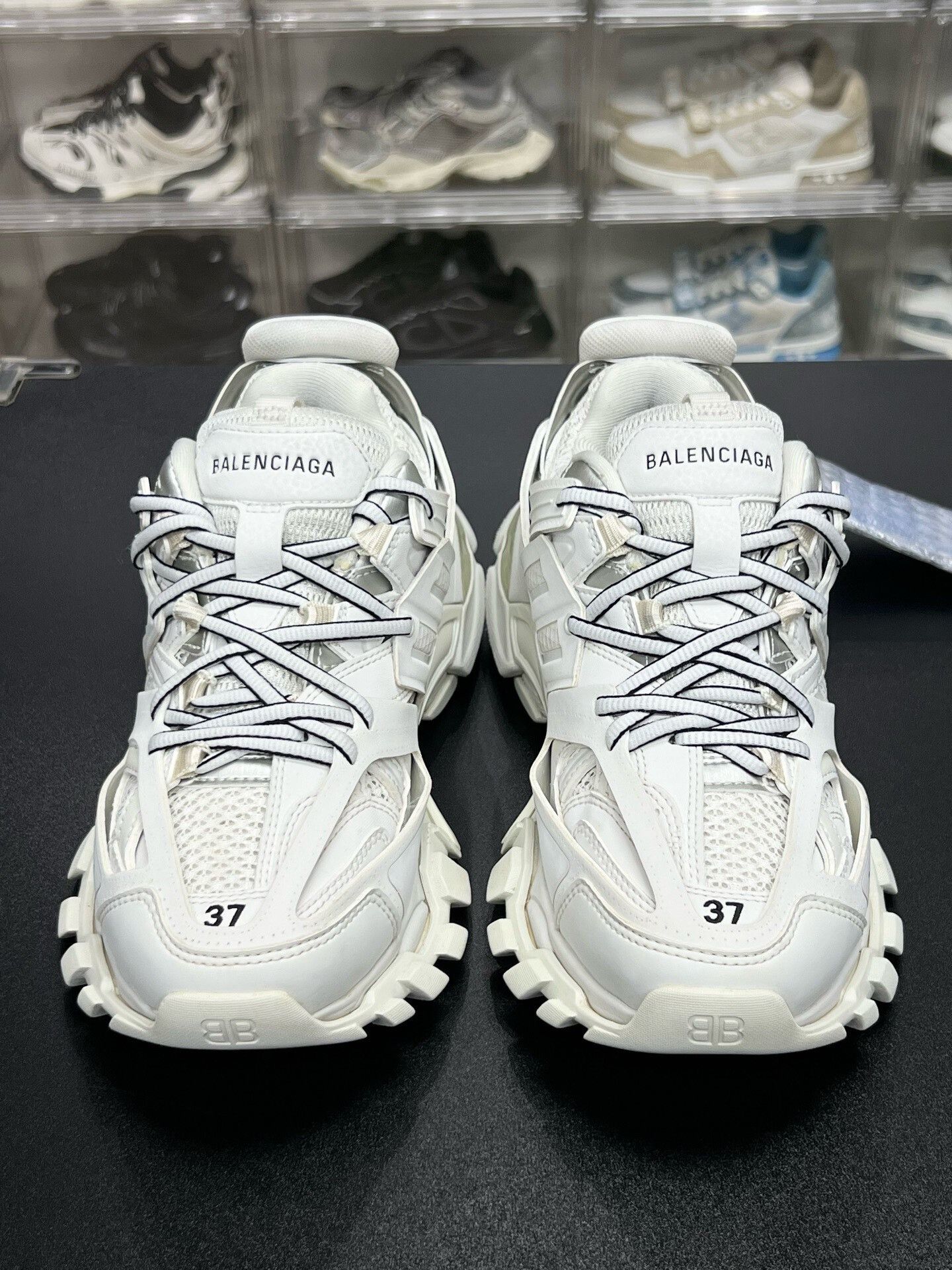 Balenciaga Balenciaga Track Sneakers in White Size US 7 / EU 40 - 2 Thumbnail