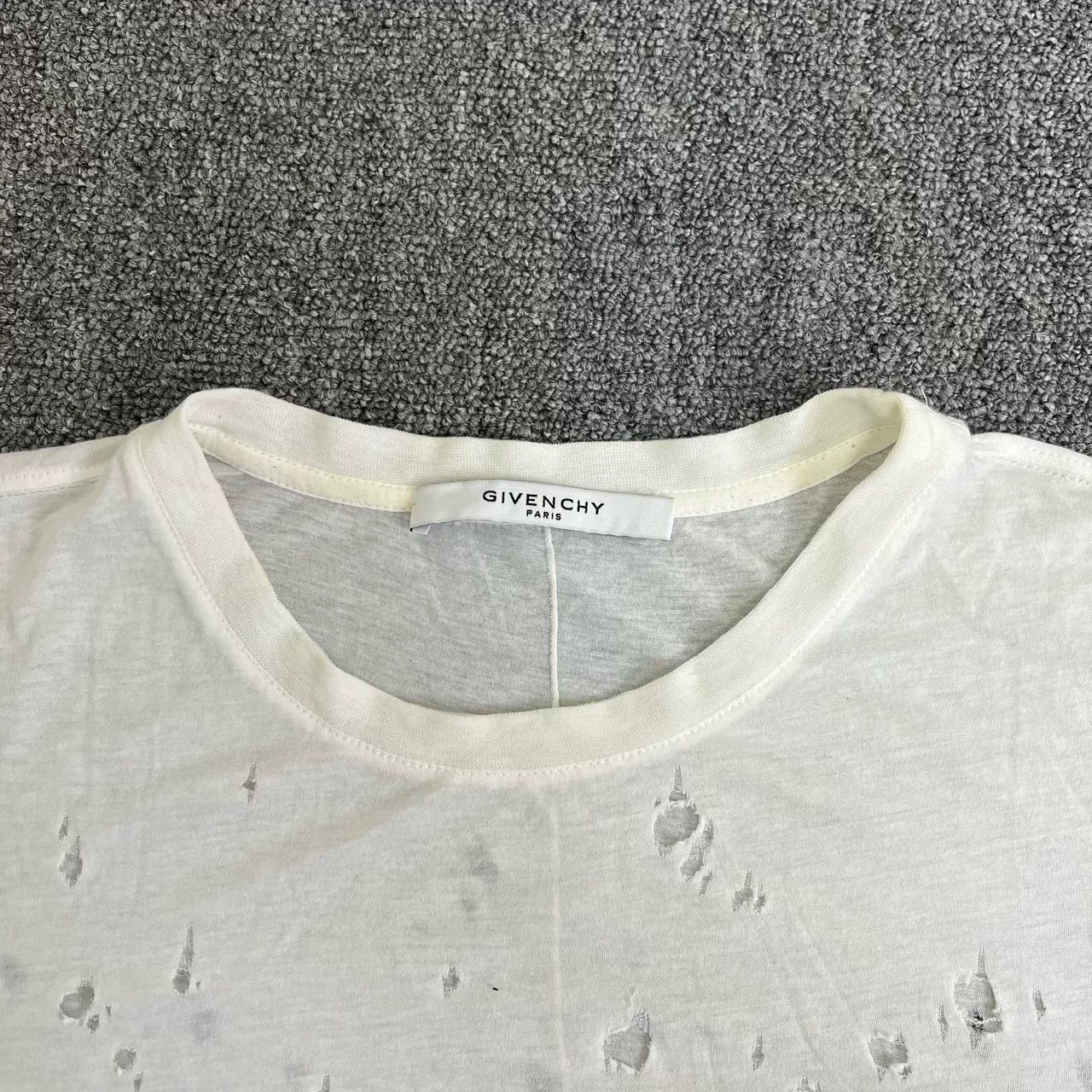 Givenchy Givenchy White Distressed Short Sleeve Shirt Size US M / EU 48-50 / 2 - 3 Thumbnail