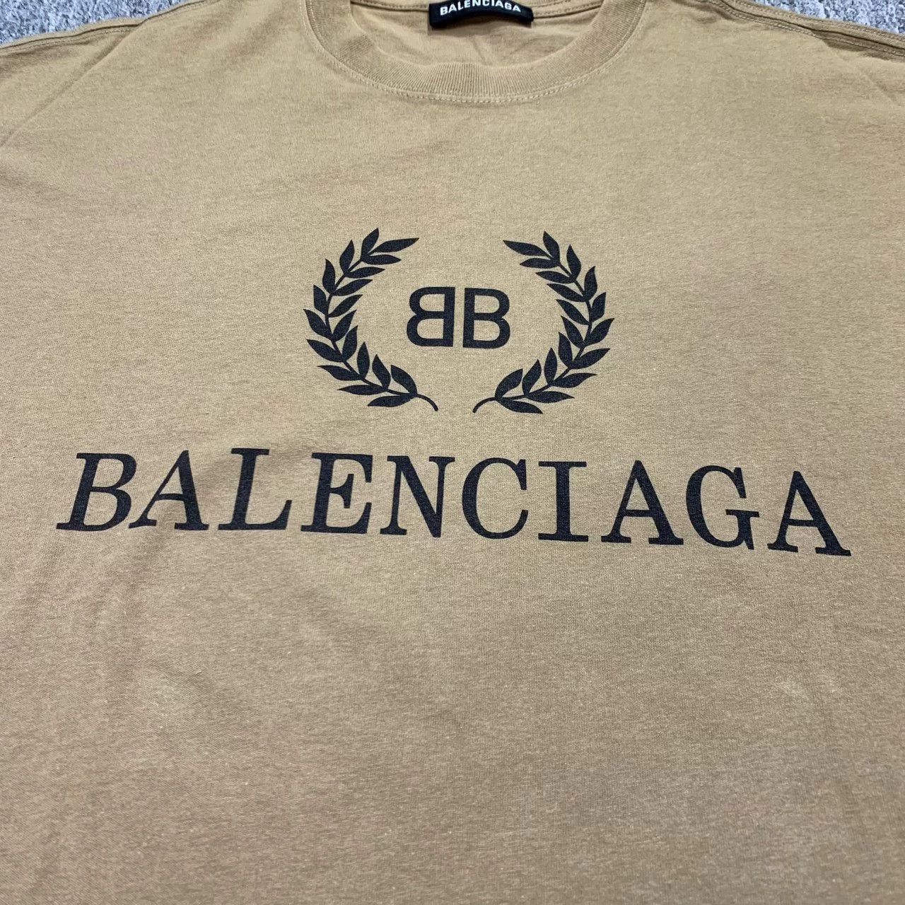 Balenciaga Balenciaga Beige Short Sleeve T-Shirt XS Size US XS / EU 42 / 0 - 6 Thumbnail