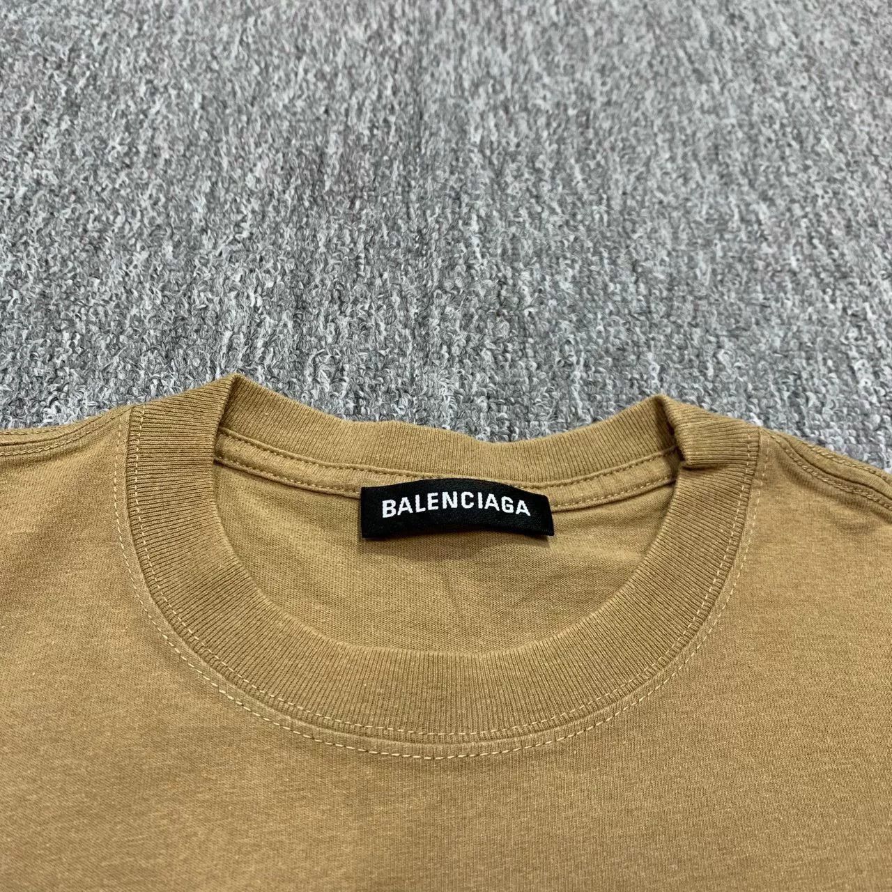 Balenciaga Balenciaga Beige Short Sleeve T-Shirt XS Size US XS / EU 42 / 0 - 7 Thumbnail