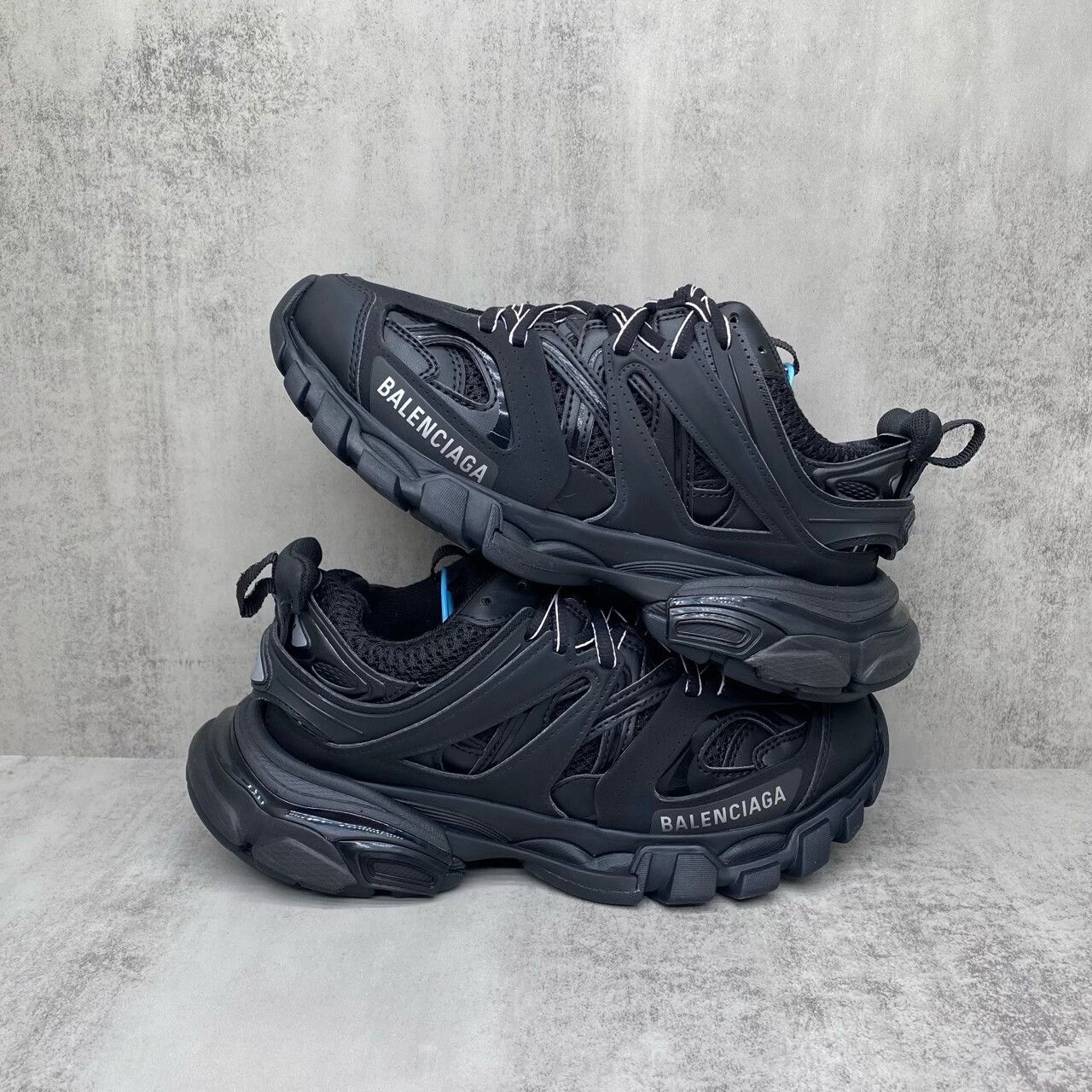 Balenciaga Balenciaga Track Black Sneakers Size 35 Size US 5 / EU 37 - 2 Thumbnail