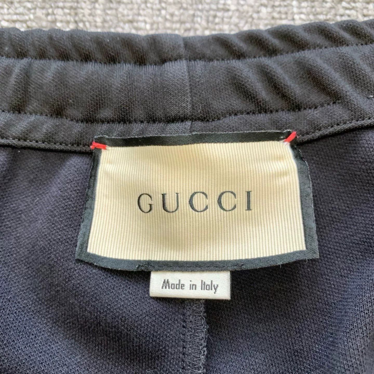 Gucci Gucci Logo Side Button Shorts Size US 34 / EU 50 - 4 Thumbnail