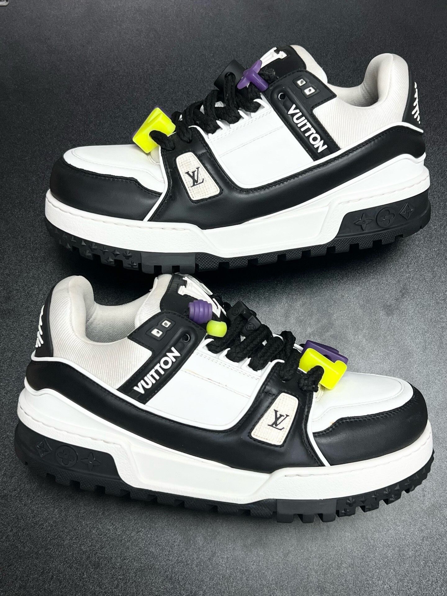 Louis Vuitton LV Trainer Maxi Black White Size 41.5 Size US 8.5 / EU 41-42 - 5 Thumbnail
