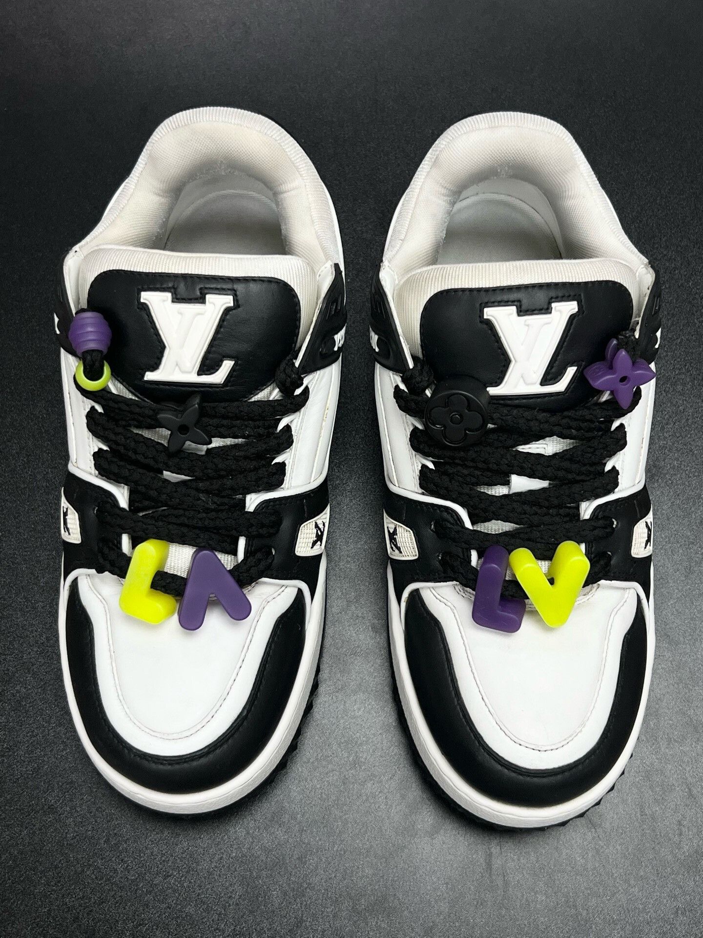 Louis Vuitton LV Trainer Maxi Black White Size 41.5 Size US 8.5 / EU 41-42 - 3 Thumbnail