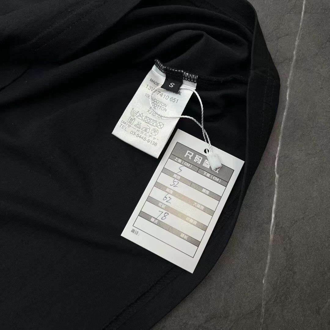 Givenchy GIVENCHY GVC Short Sleeve Printed Tee Size US S / EU 44-46 / 1 - 5 Thumbnail