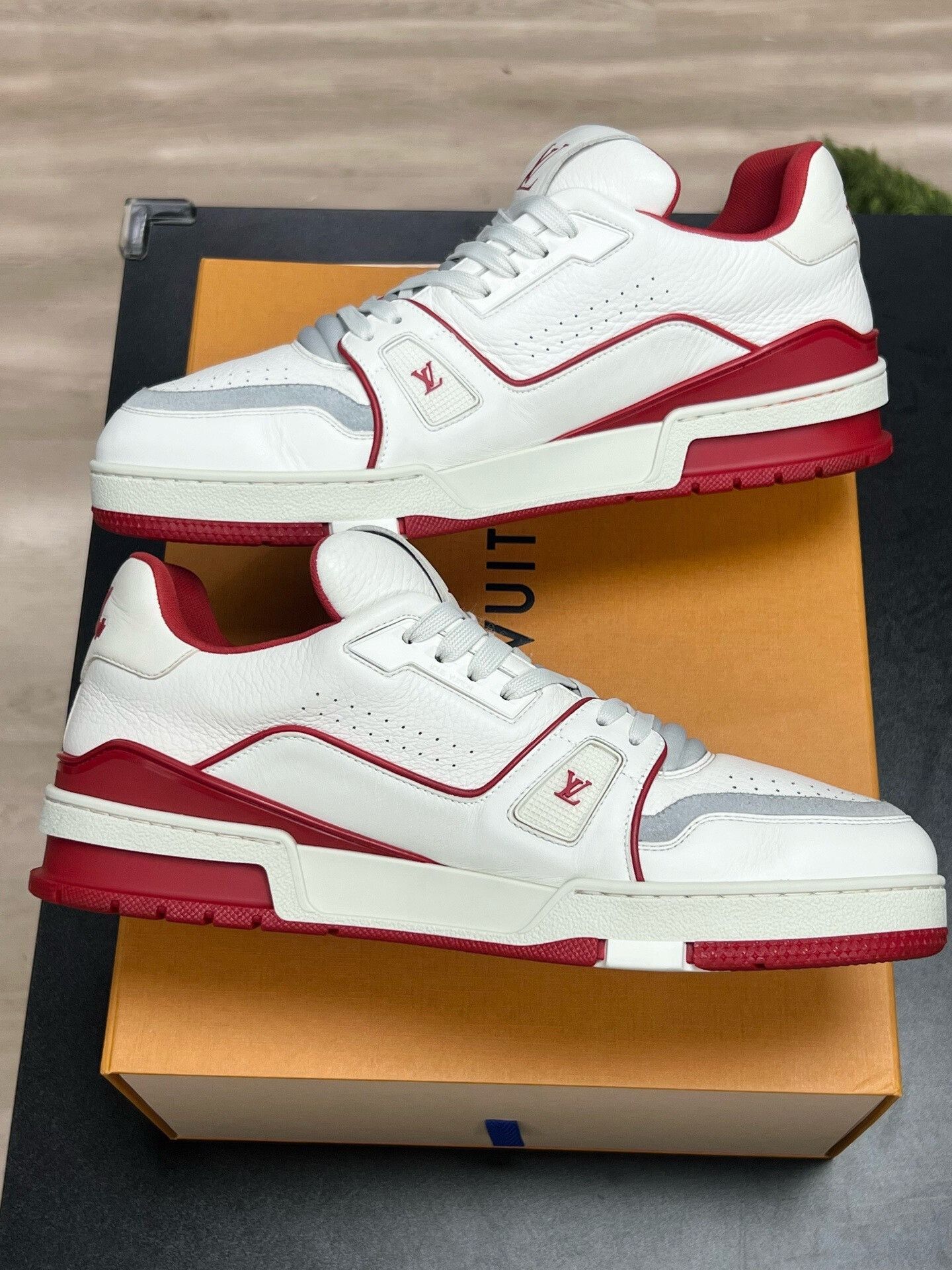 Louis Vuitton LV Trainer White Red Sneakers UK9 Size US 11 / EU 44 - 6 Thumbnail