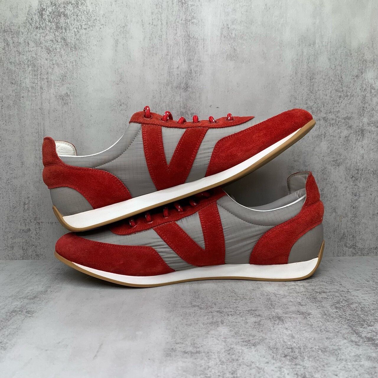 LVC Louis Vuitton Red Sneakers Size 8.5 Size US 9.5 / EU 42-43 - 3 Thumbnail