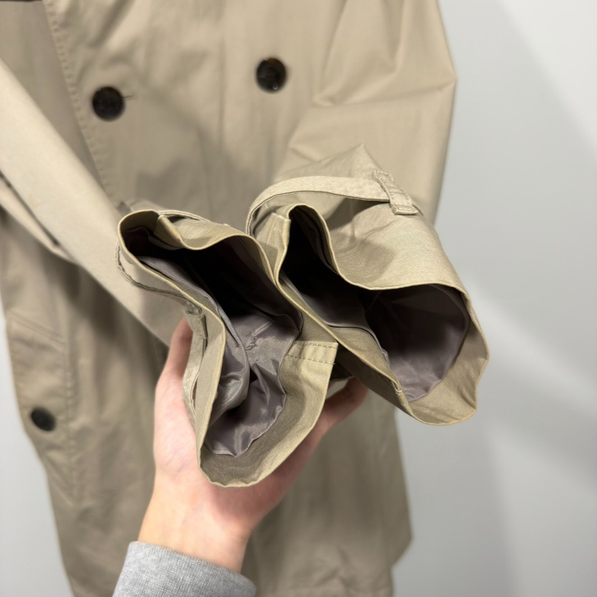 Burberry Burberry Men's Trench Coat in Khaki Size US M / EU 48-50 / 2 - 3 Thumbnail