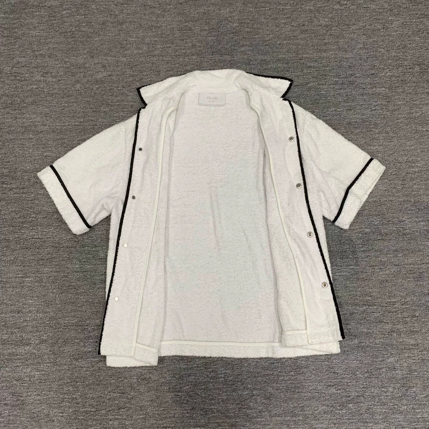 Prada Prada White Triangle Label Towel Shirt Size US S / EU 44-46 / 1 - 7 Thumbnail
