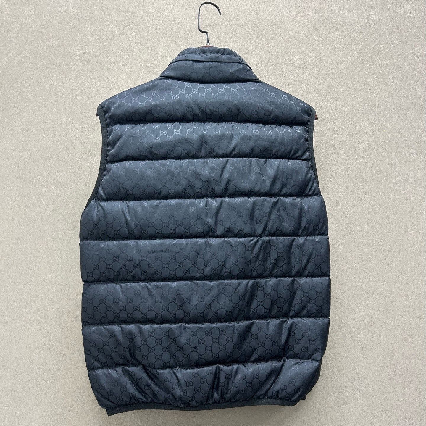 Gucci Gucci Monogram Puffer Vest Size 48 Size US M / EU 48-50 / 2 - 2 Thumbnail