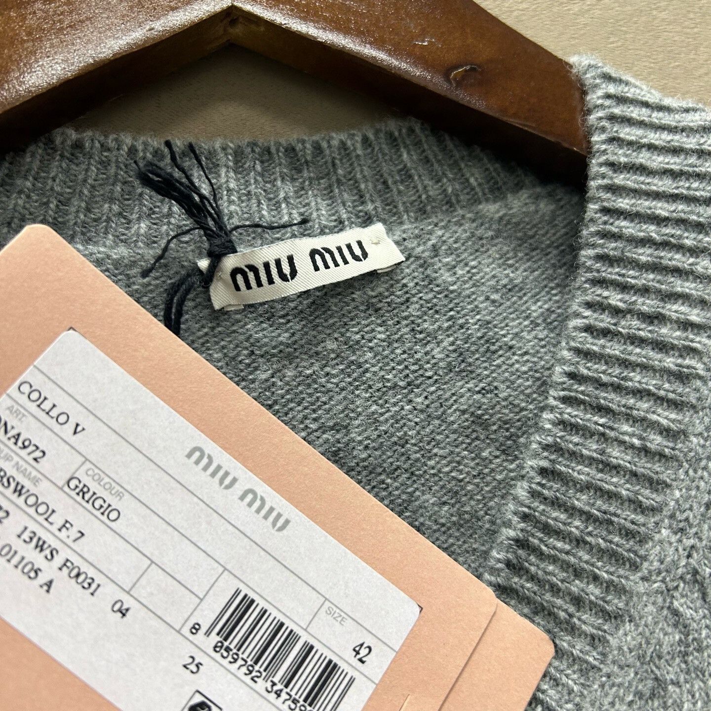 Miu Miu Miu Miu Gray V-Neck Wool Sweater Size M / US 6-8 / IT 42-44 - 3 Thumbnail