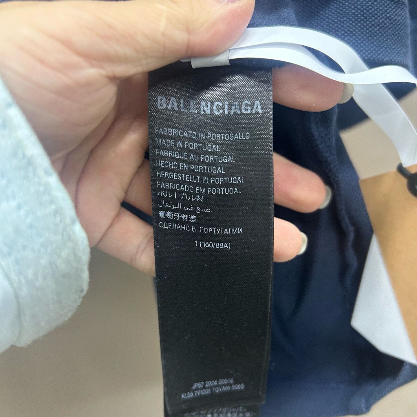Balenciaga Balenciaga Embroidered Polo Shirt in Good Condition Size US L / EU 52-54 / 3 - 5 Thumbnail