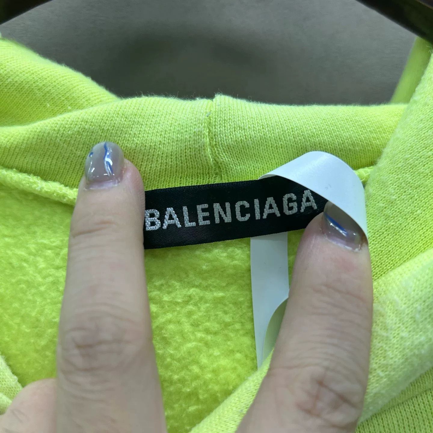 Balenciaga Balenciaga Neon Yellow Hoodie Sweater Size US XS / EU 42 / 0 - 3 Thumbnail