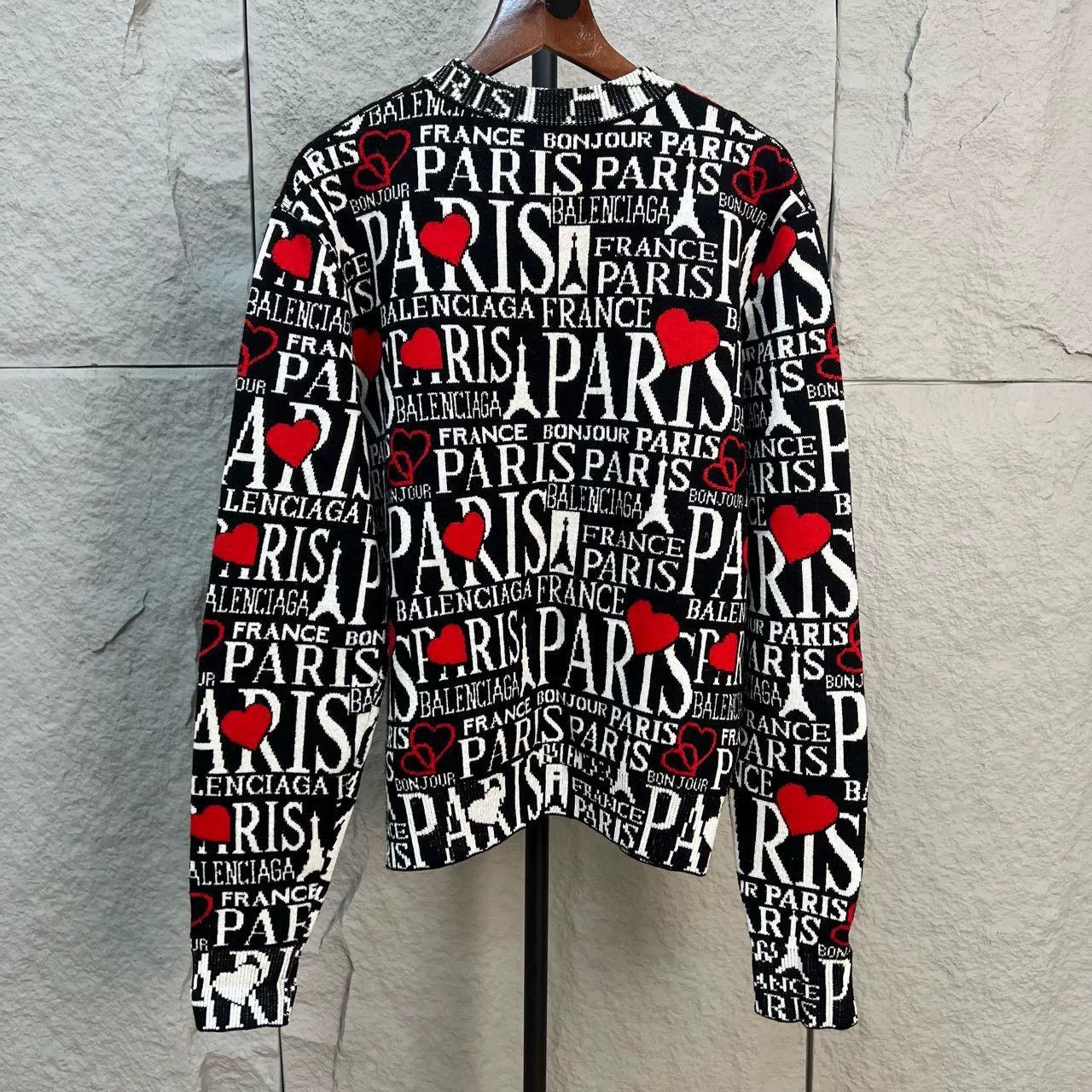 Balenciaga Balenciaga Logo Heart Sweater XS Size Size XS / US 0-2 / IT 36-38 - 2 Thumbnail
