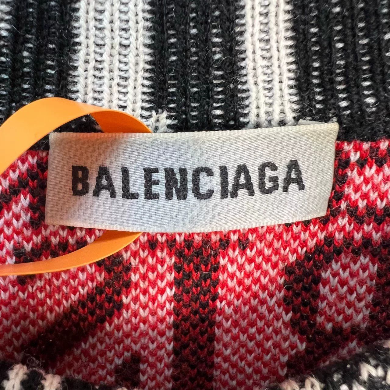 Balenciaga Balenciaga Logo Heart Sweater XS Size Size XS / US 0-2 / IT 36-38 - 3 Thumbnail