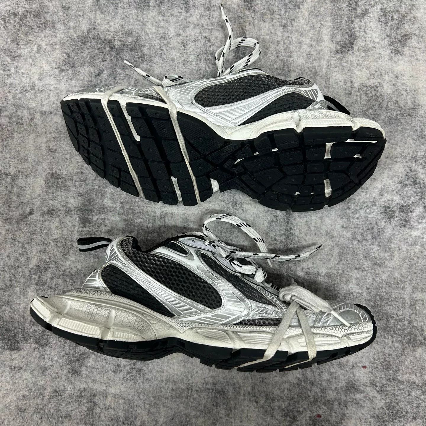 Balenciaga Balenciaga Black and White Dad Sneakers Size US 9 / EU 42 - 5 Thumbnail
