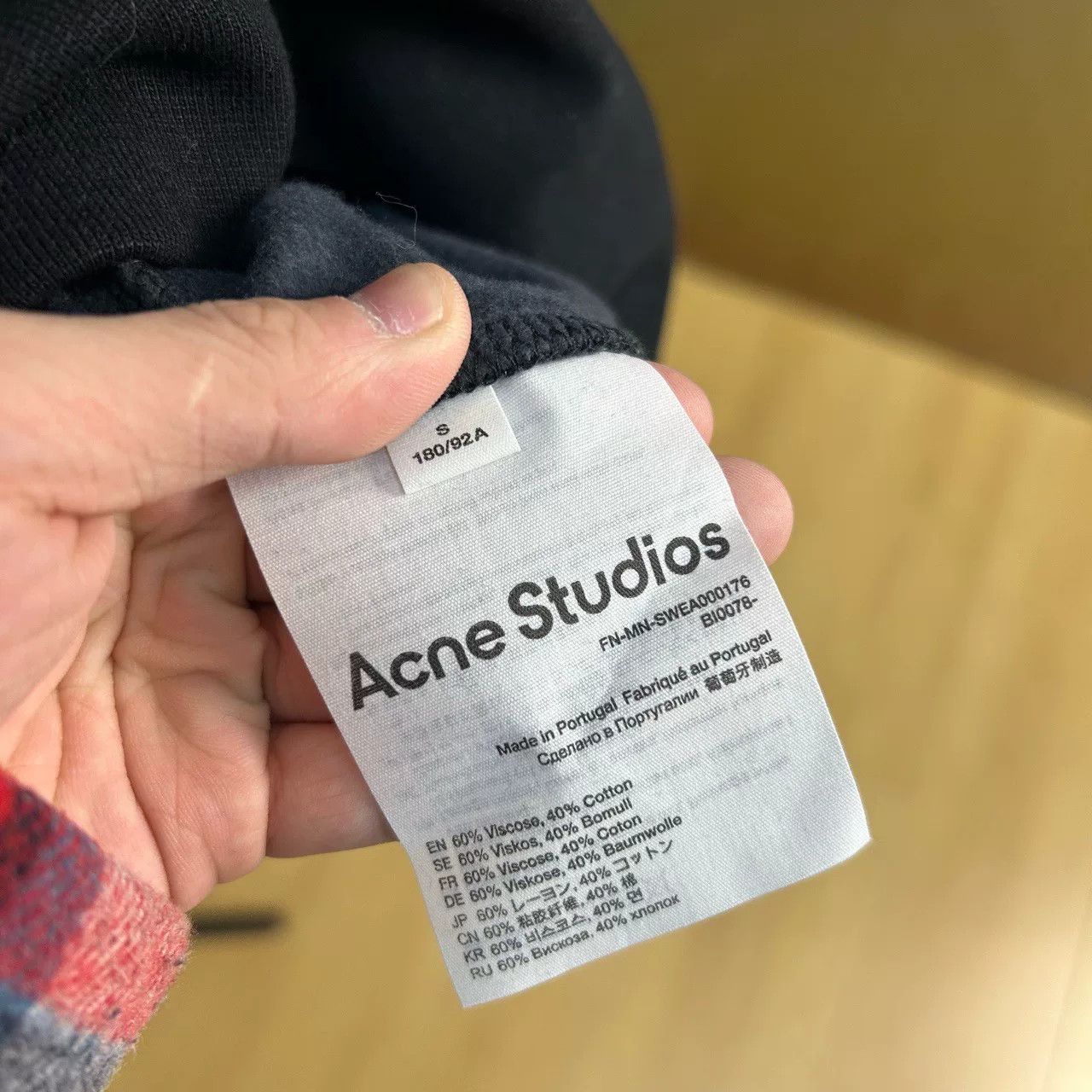 Acne Studios Acne Studios Logo Sweatshirt in Black Size US S / EU 44-46 / 1 - 4 Thumbnail