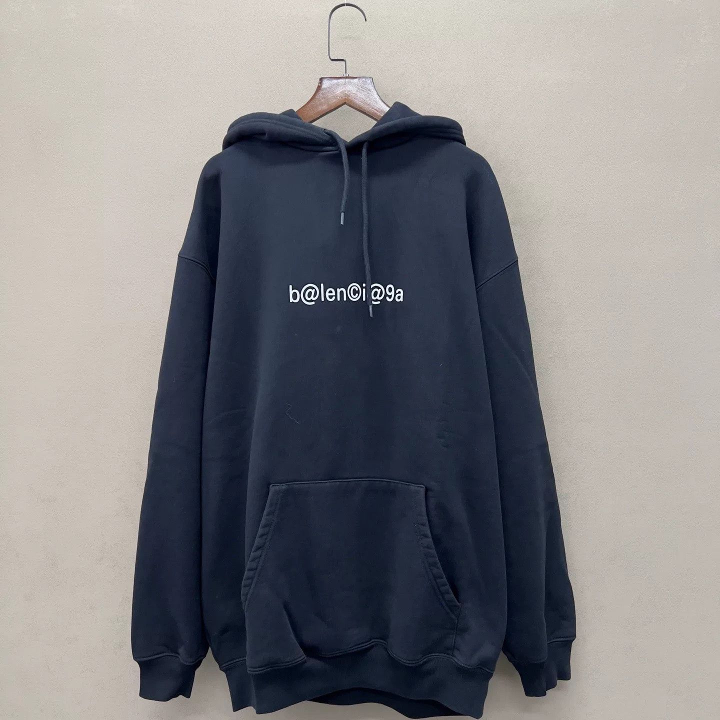 Balenciaga Balenciaga Logo Hoodie for Men Size US M / EU 48-50 / 2 - 3 Thumbnail