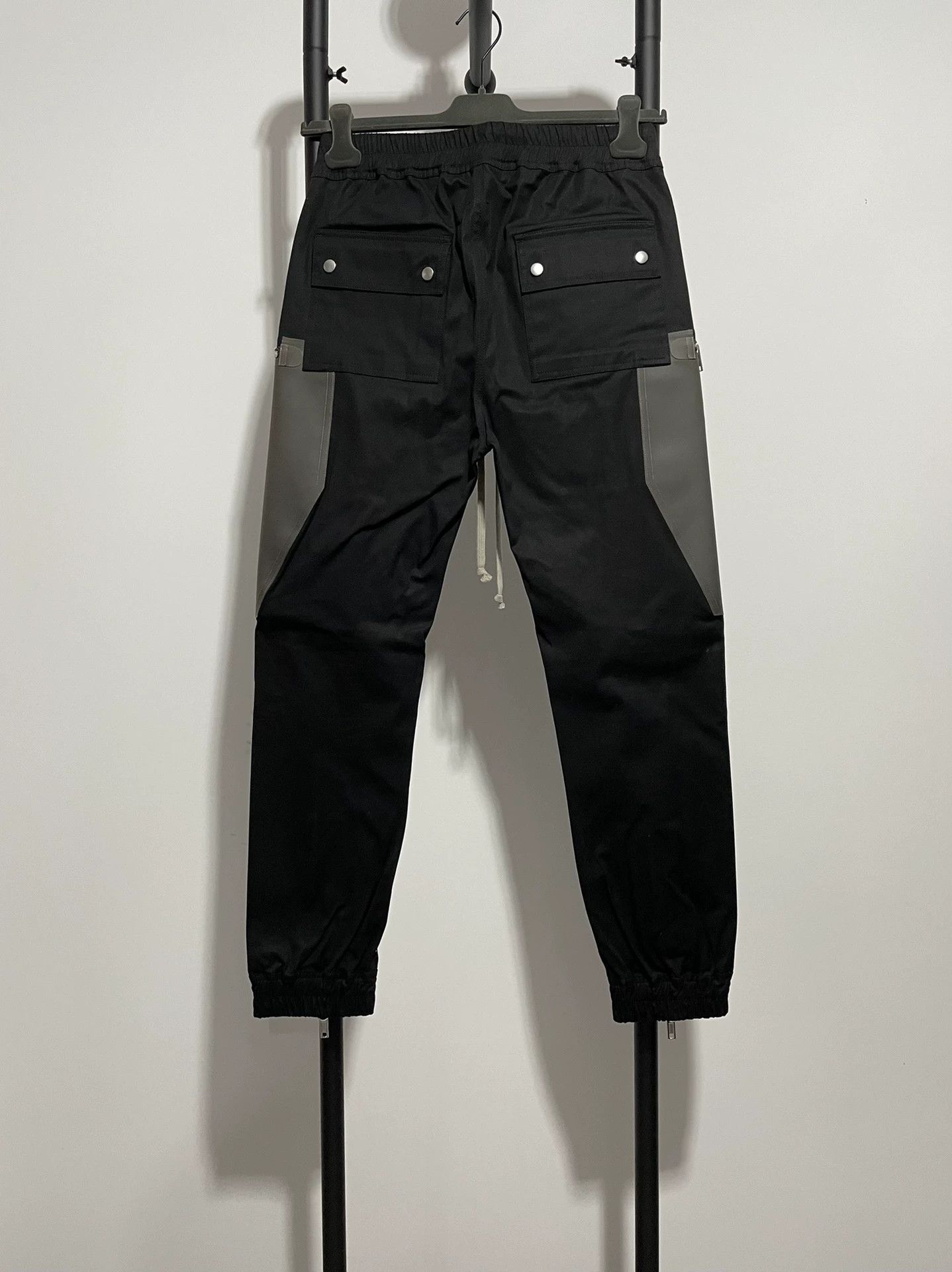 Rick Owens Rick Owens Black Cargo Pants Size US 34 / EU 50 - 2 Thumbnail