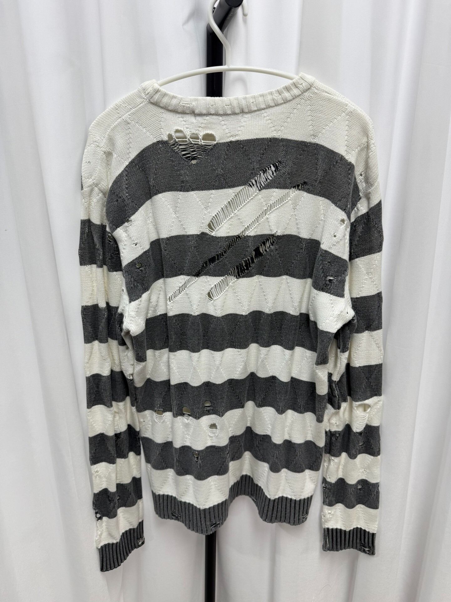 Comme des Garcons Striped Distressed Sweater Size 4 Size US XL / EU 56 / 4 - 5 Thumbnail