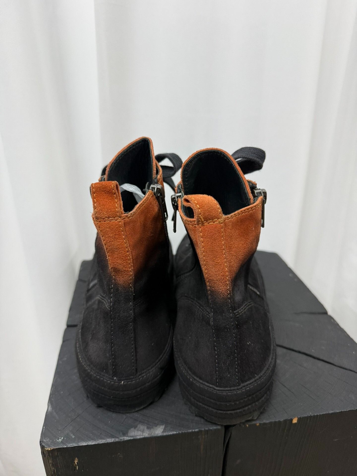 Ann Demeulemeester Ann Demeulemeester Black Suede Sneakers Size US 8 / EU 41 - 9 Thumbnail