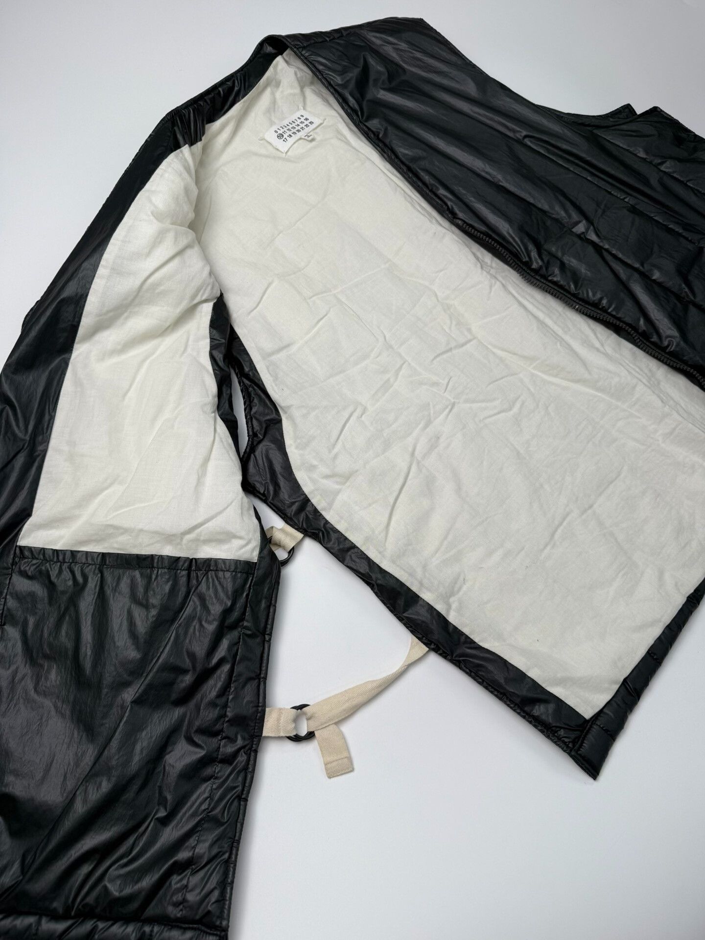Maison Margiela Maison Margiela Black Puffer Vest Size US S / EU 44-46 / 1 - 6 Thumbnail
