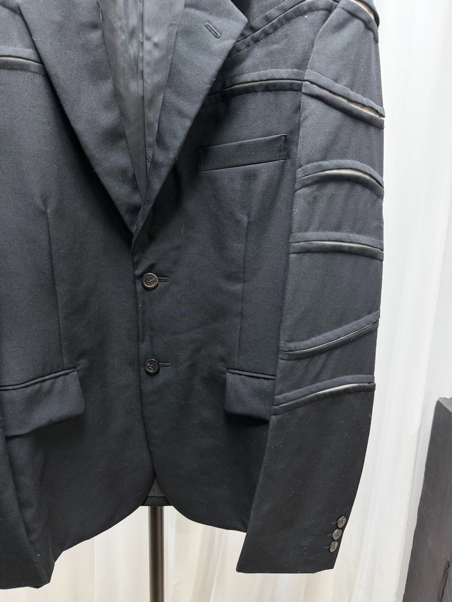Comme des Garcons Comme des Garcons Spiral Structure Blazer Size US M / EU 48-50 / 2 - 4 Thumbnail
