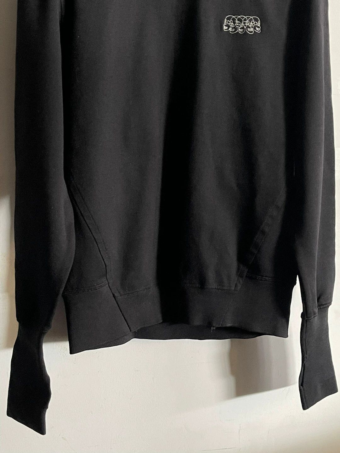 McQ Alexander McQueen Alexander McQueen Embroidered Hoodie with Sleeves Size US XS / EU 42 / 0 - 6 Thumbnail