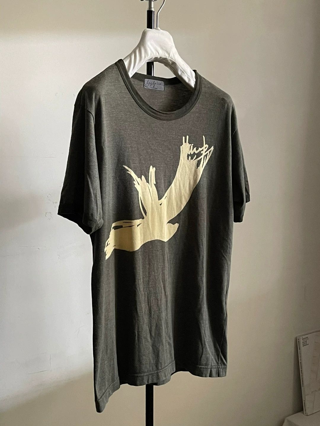 Yohji Yamamoto Yohji Yamamoto Raven Print T-Shirt Size US M / EU 48-50 / 2 - 2 Thumbnail