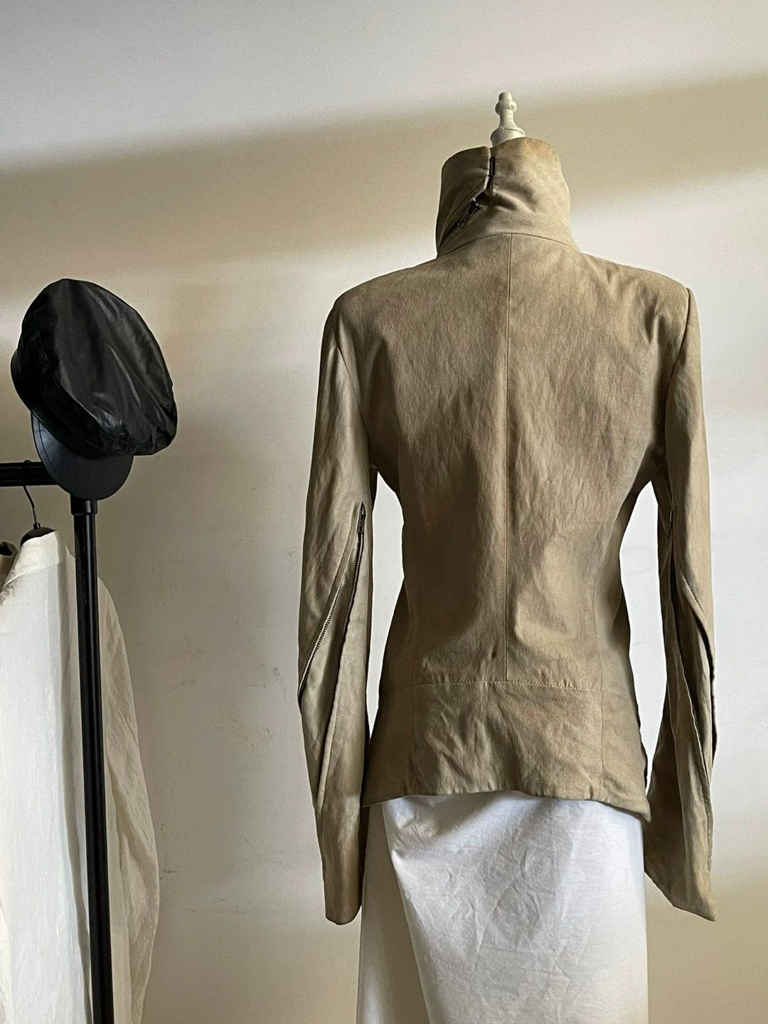 Ann Demeulemeester Ann Demeulemeester Suede Spiraled Zip Jacket Size S / US 4 / IT 40 - 6 Thumbnail
