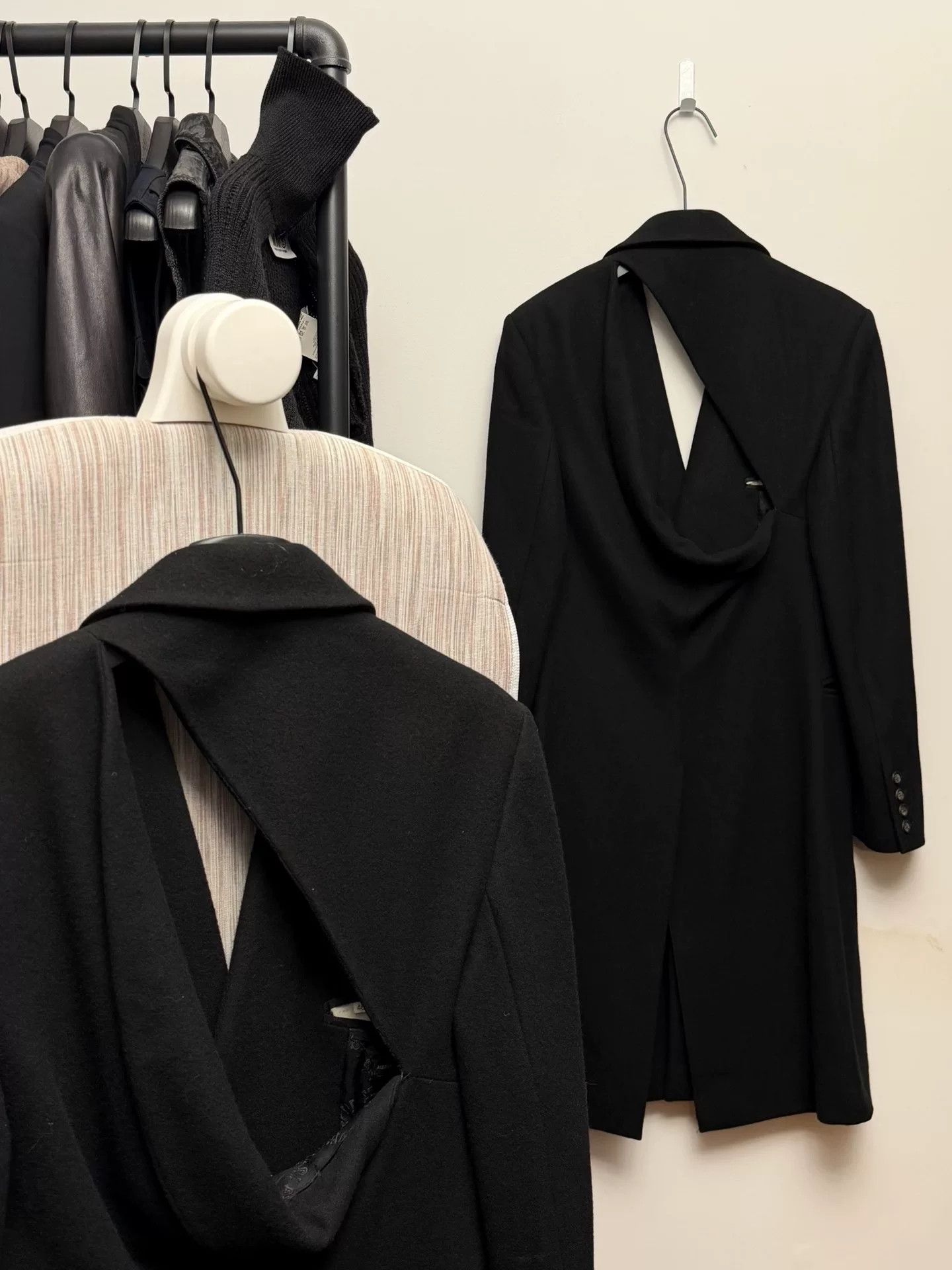 Alexander McQueen Alexander McQueen Black Wool Coat Size US S / EU 44-46 / 1 - 3 Thumbnail