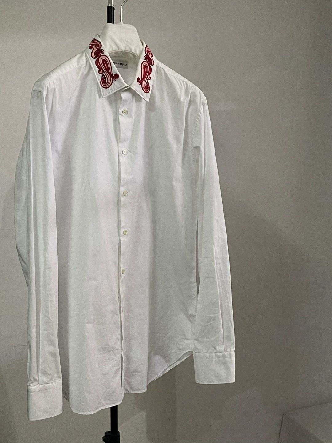 Alexander McQueen Alexander McQueen Embroidered Collar Shirt Size US S / EU 44-46 / 1 - 6 Thumbnail