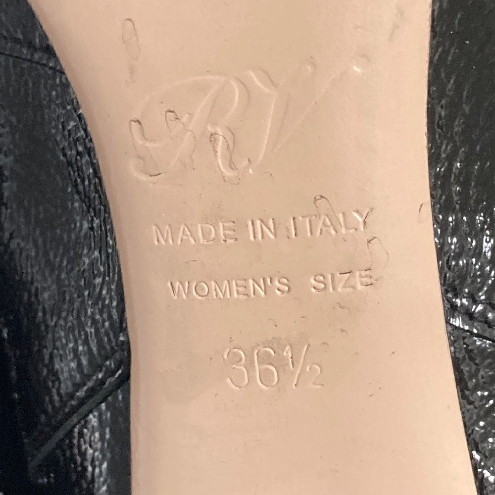 Roger Vivier Roger Vivier Roger Vivier Très Vivier Patent Chelsea Boots Leather Shoes DUTY FREE for USA Size ONE SIZE - 7 Thumbnail