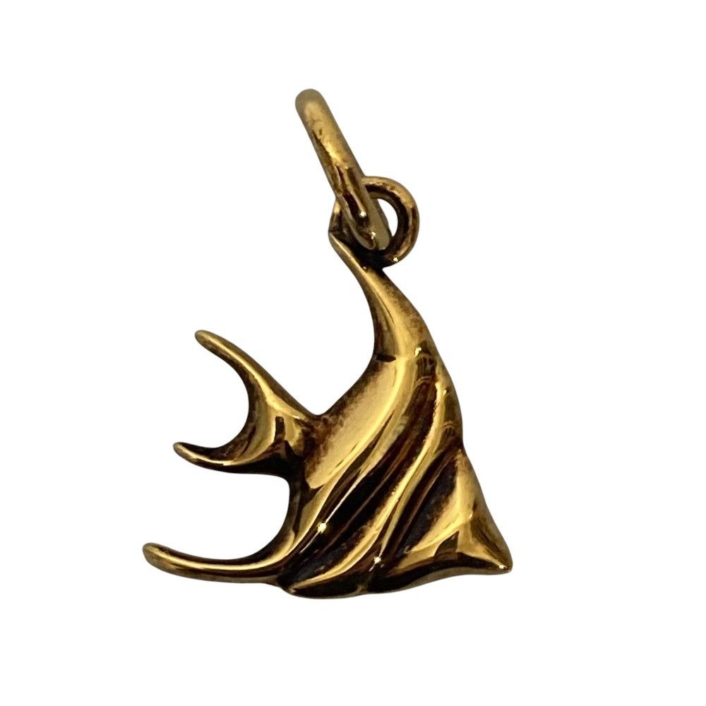 Chloe Chloe Chloe Alphabet Fish Charm Metal Charm DUTY FREE for USA Size ONE SIZE - 3 Thumbnail