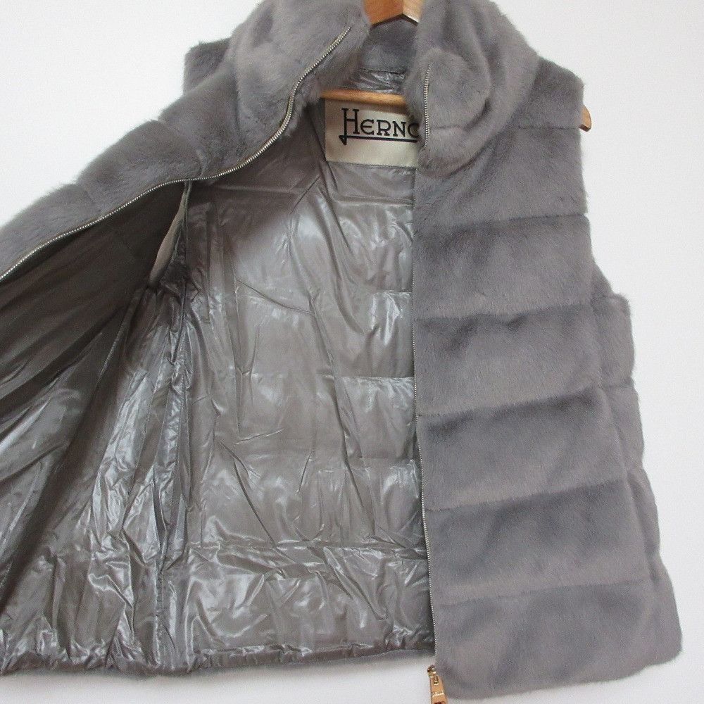 Other Other Herno Eco Fur Down Vest Fur Outerwear PI001514D DUTY FREE for USA Size ONE SIZE - 4 Thumbnail