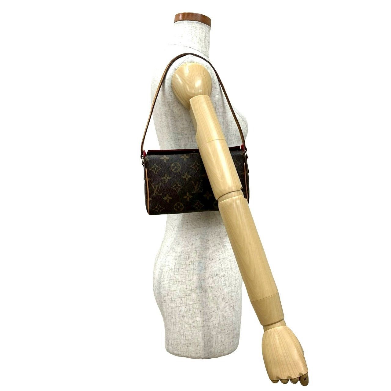 Louis Vuitton Louis Vuitton Louis Vuitton Recital Monogram Shoulder Bag Textile Shoulder Bag DUTY FREE for USA Size ONE SIZE - 3 Thumbnail